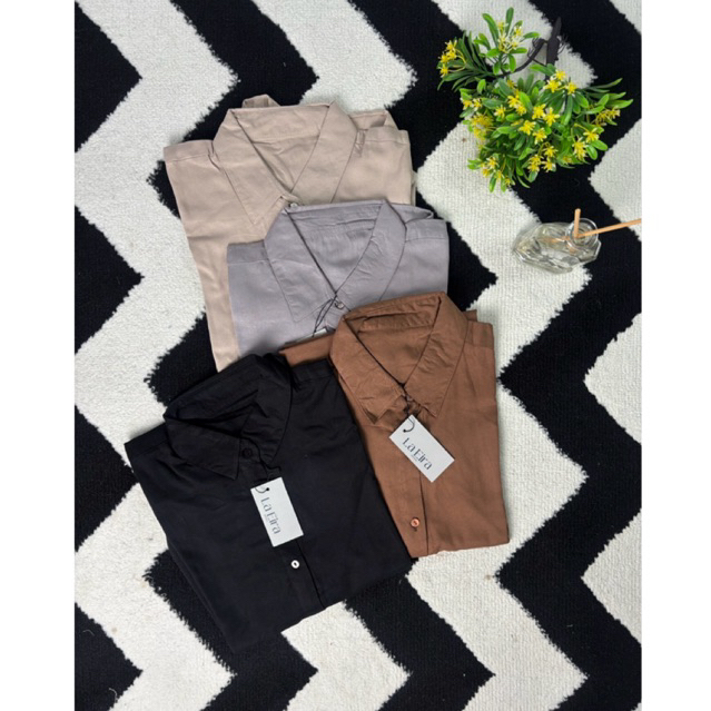 Kemeja Wanita Classic Button