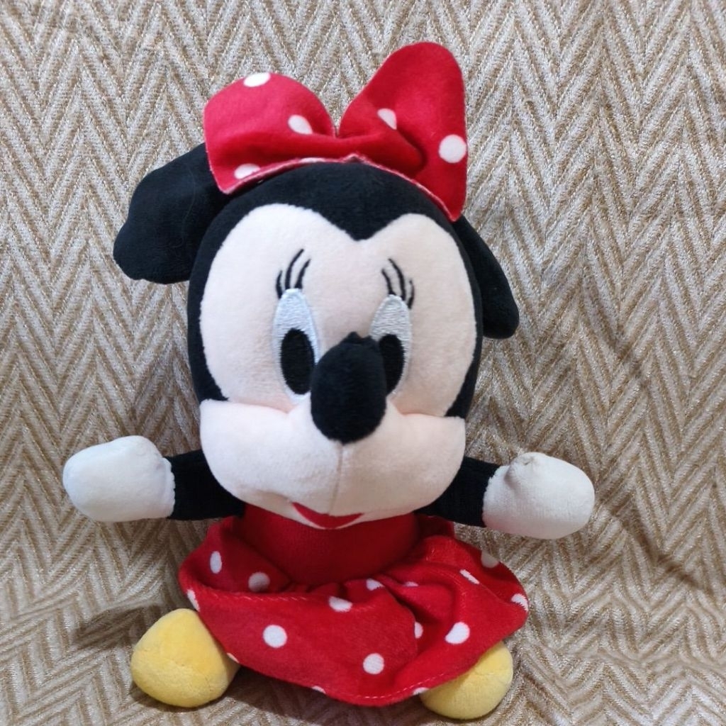 boneka minnie mouse