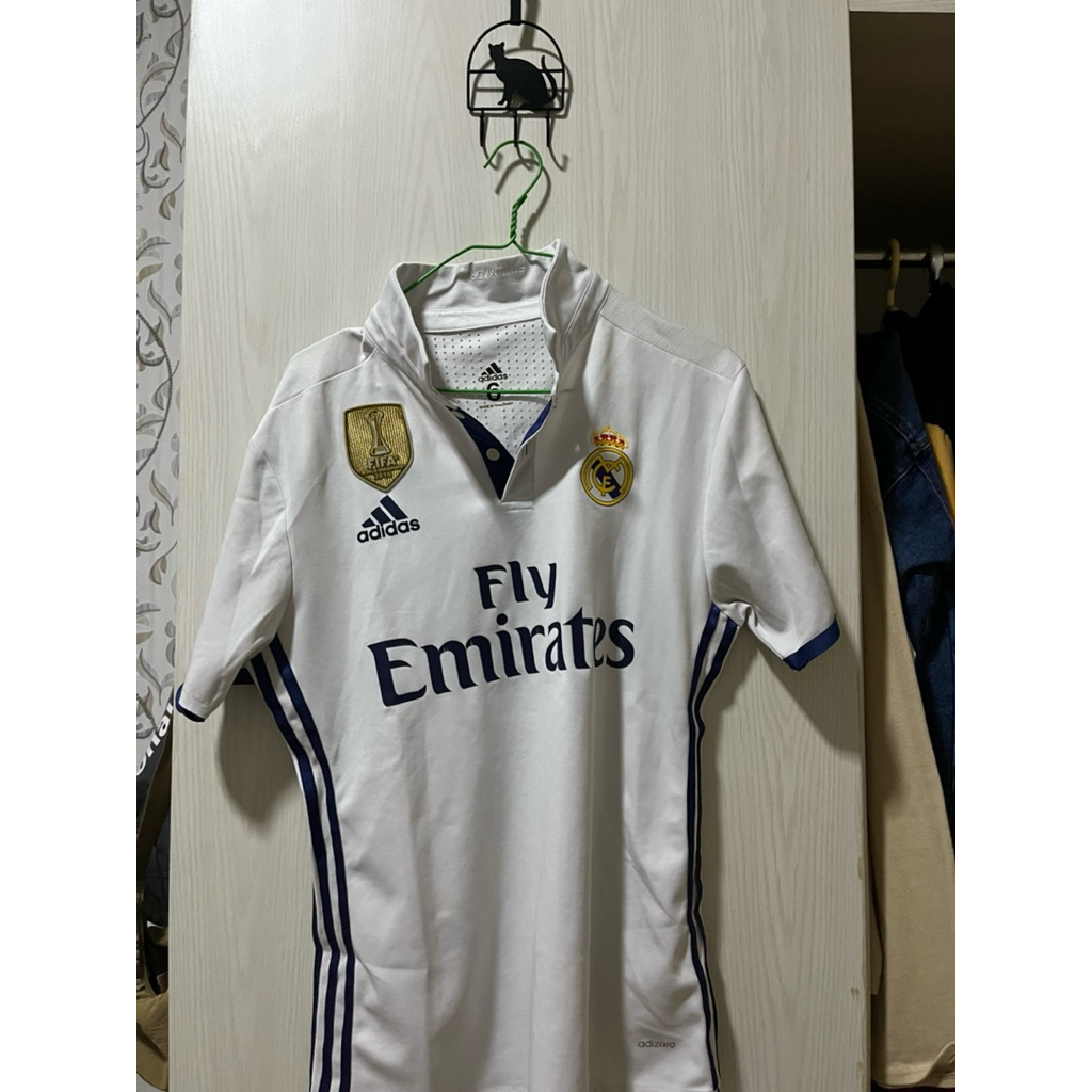 Madrid 16/17 Home Player Issue