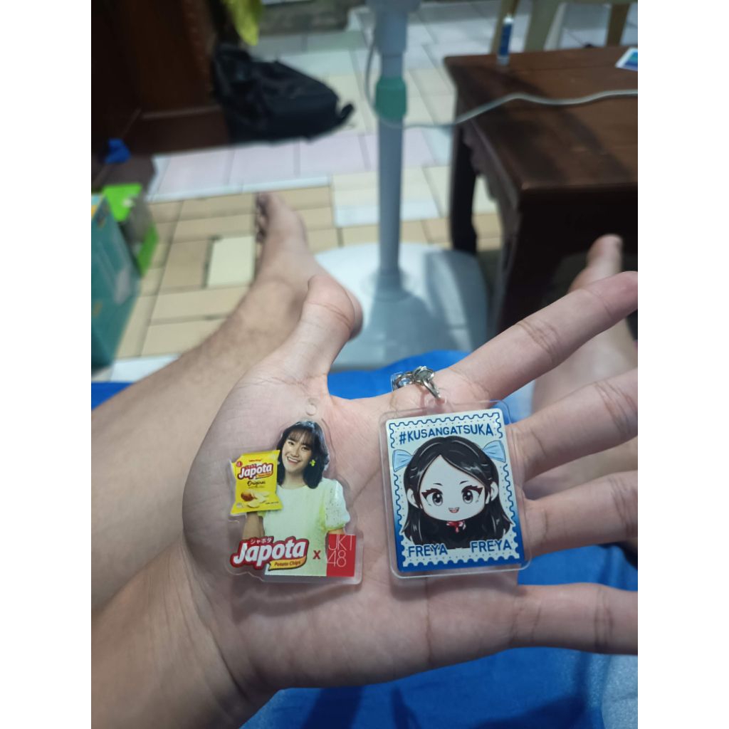 Keychain/Pin Freyajkt48