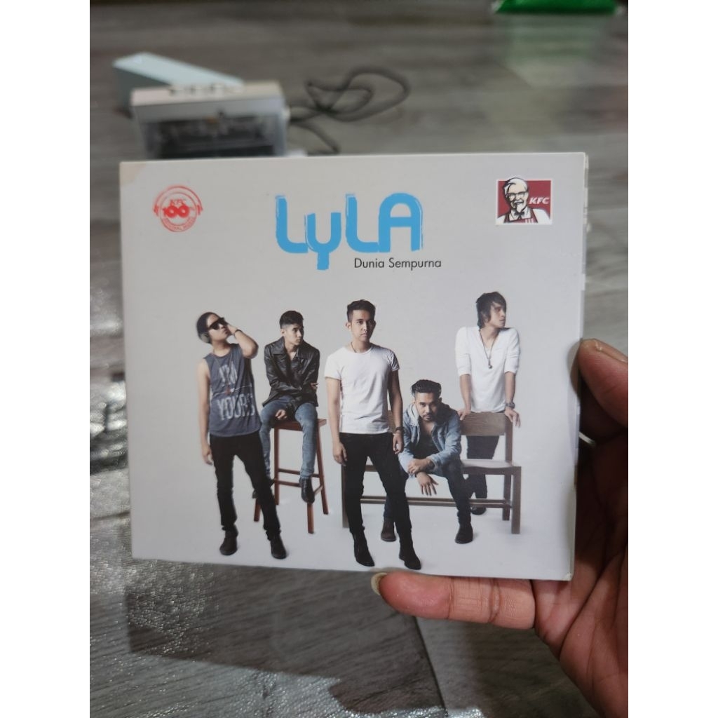 CD Audio Lyla Dunia Sempurna