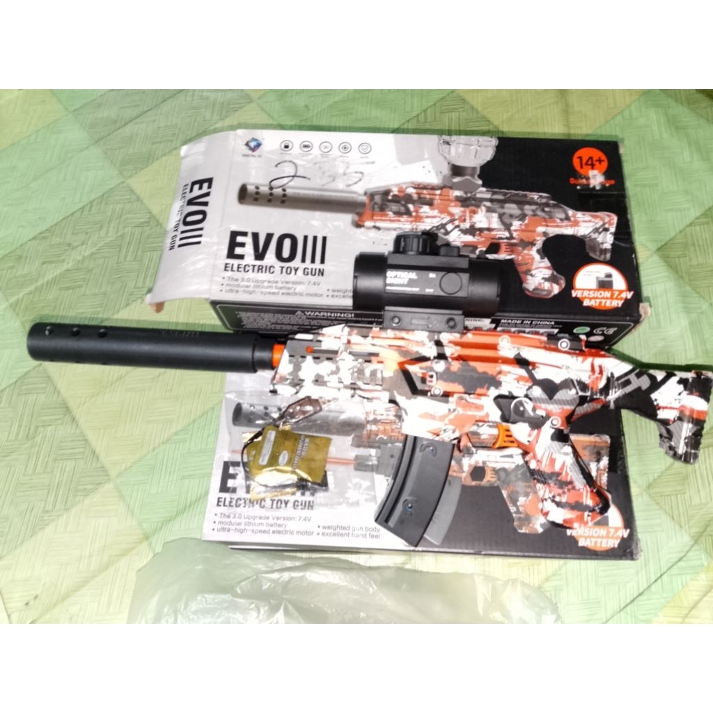 evolll merah/motif