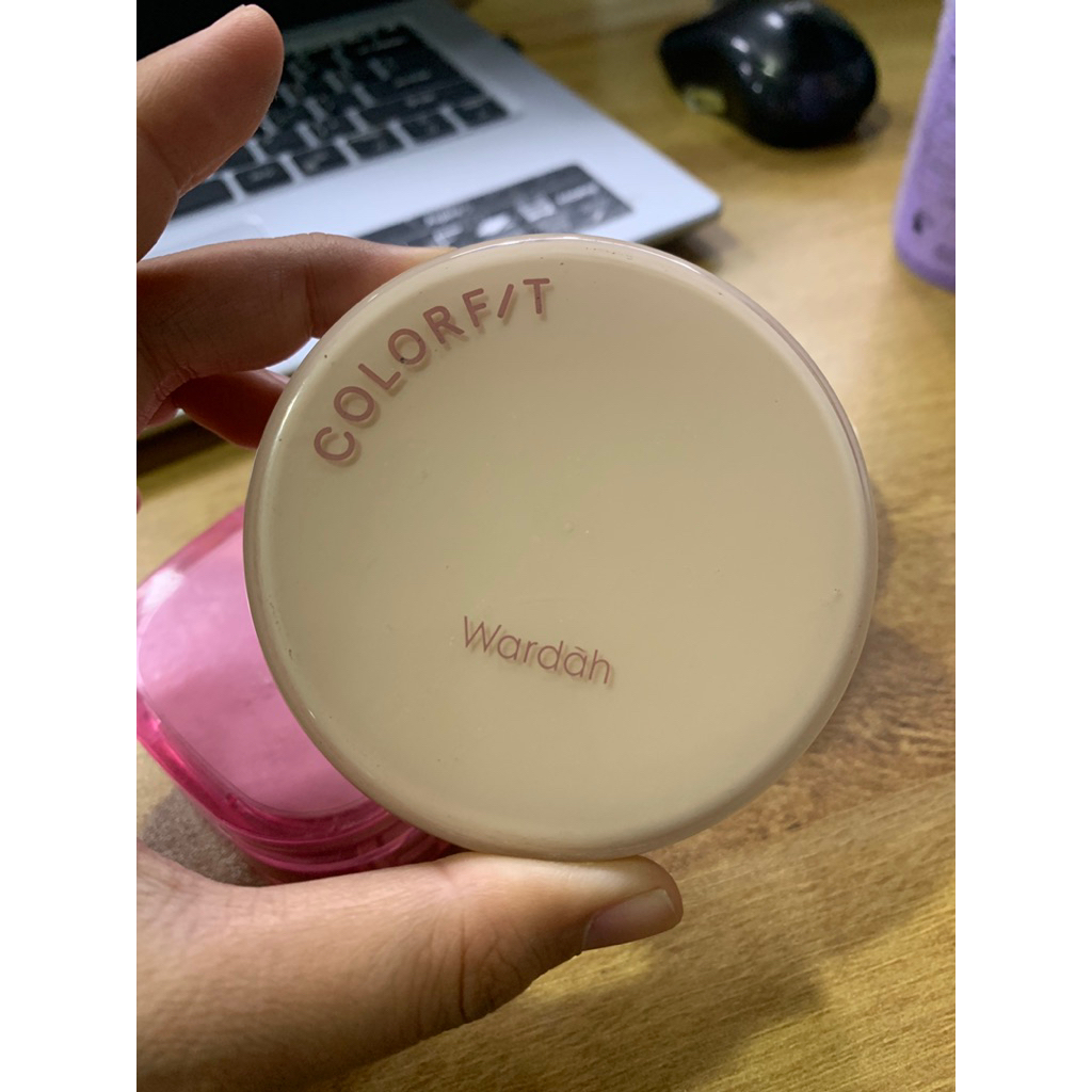 Wadah Cushion