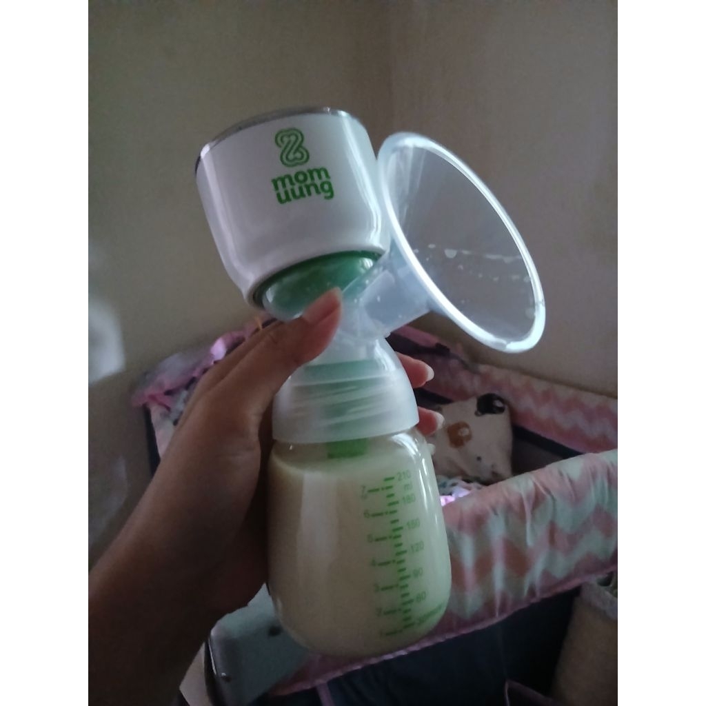 pompa asi mom uung