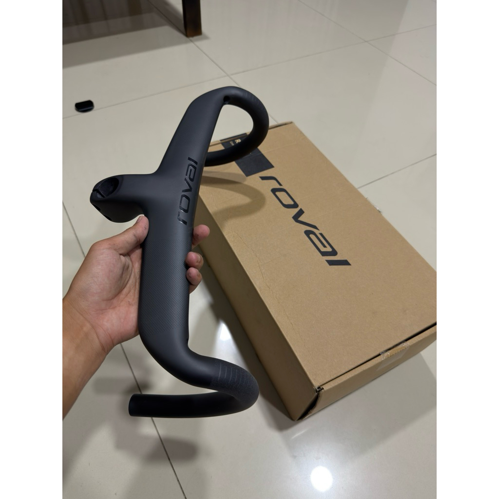Roval rapide integrated dropbar