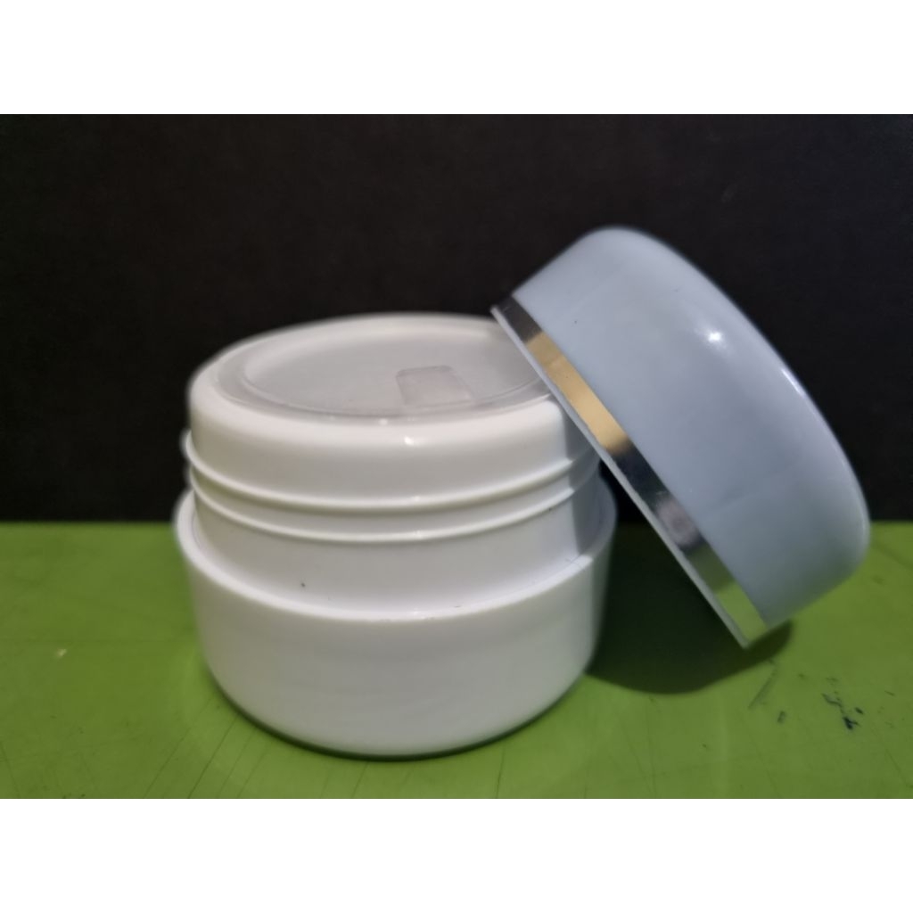 pot pp 12,5 gr biru muda putih