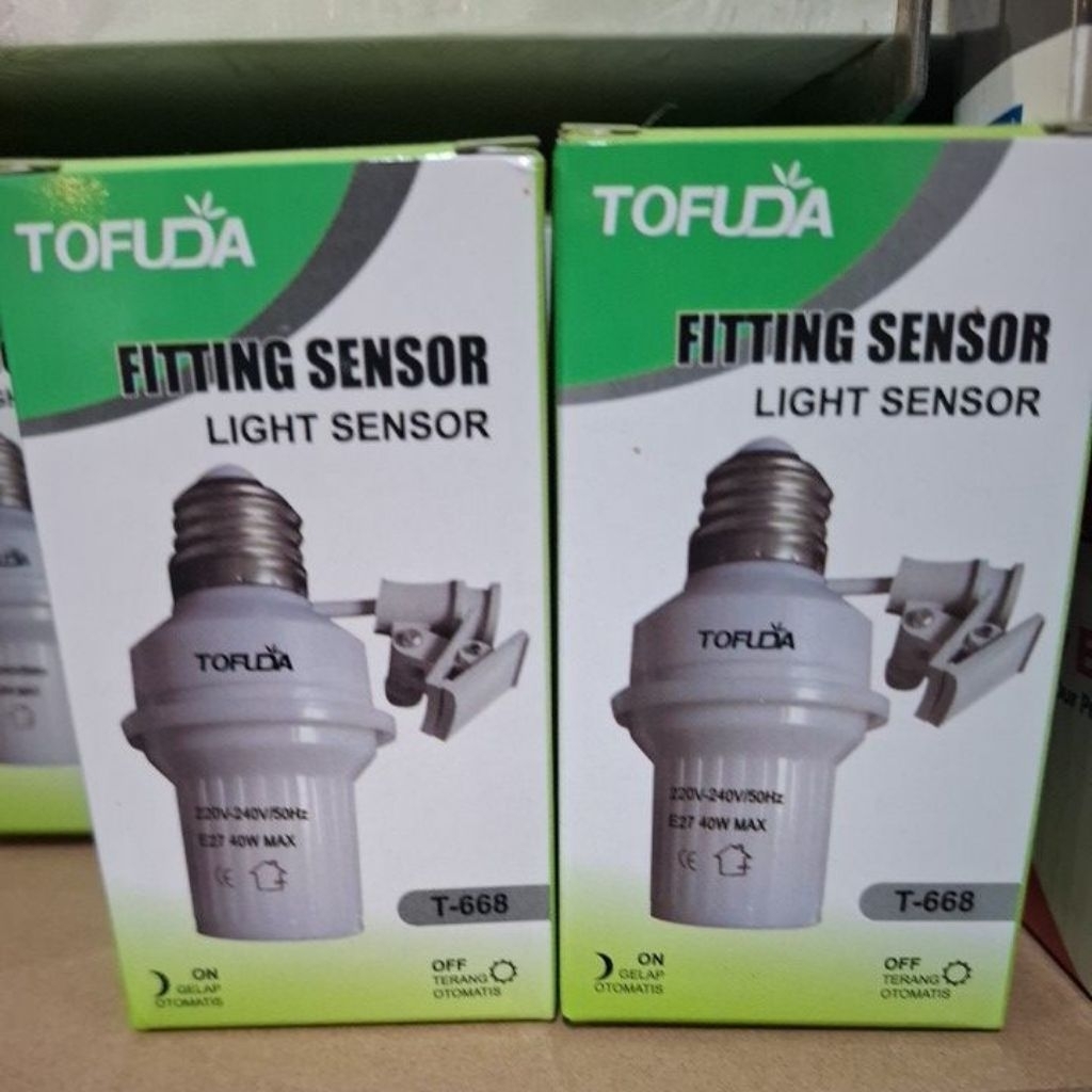 Tofuda Fitting Lampu Sensor Cahaya E27