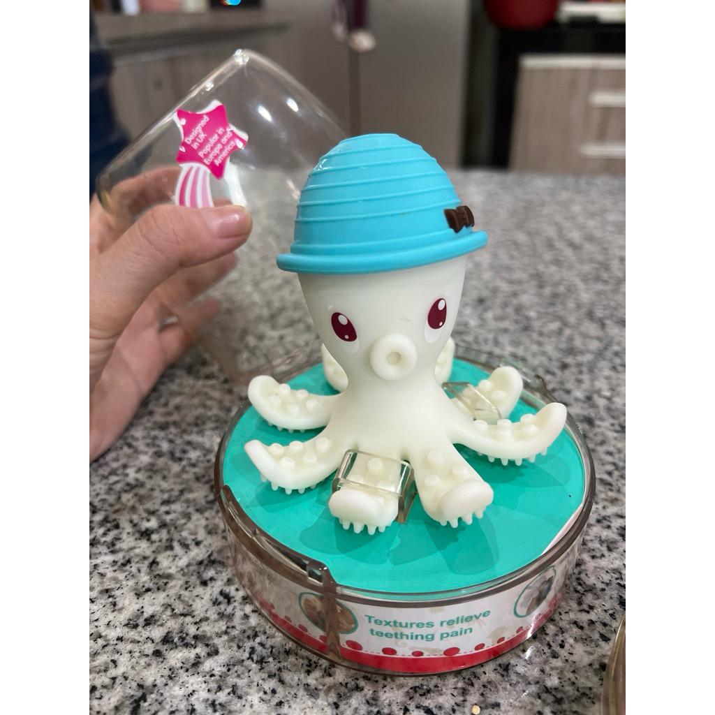 teether gurita mombella