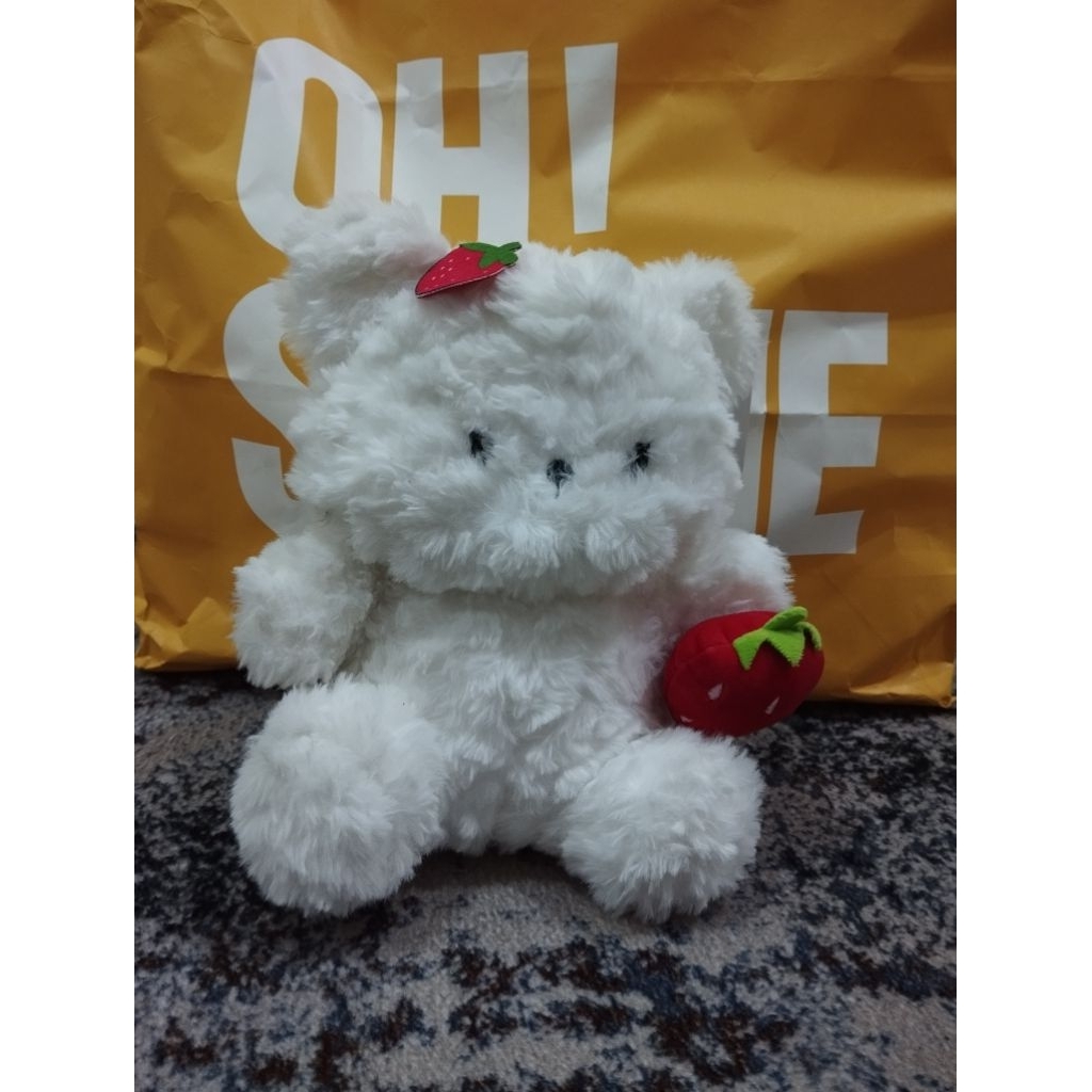 Boneka Beruang strawberry