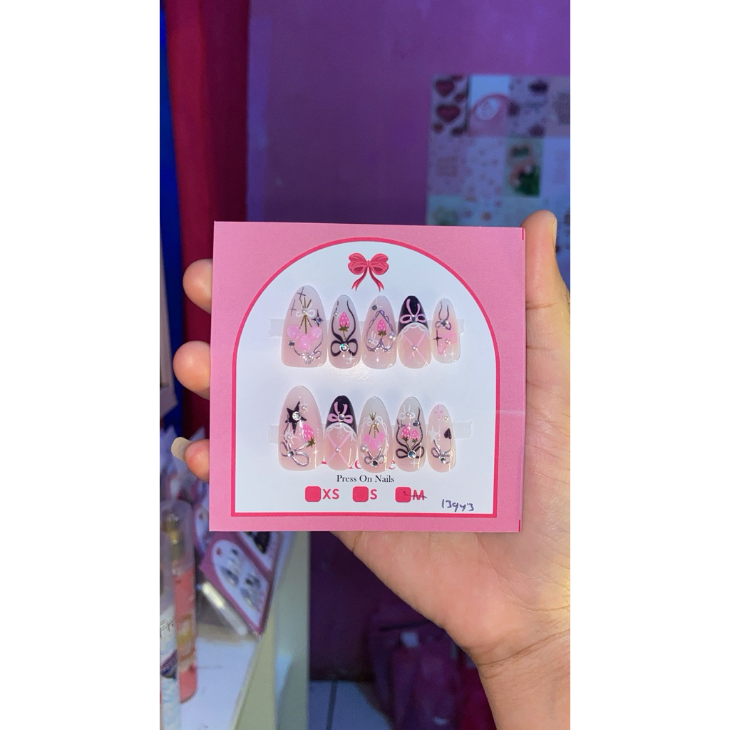 Press On Nails Desain 3D Custom