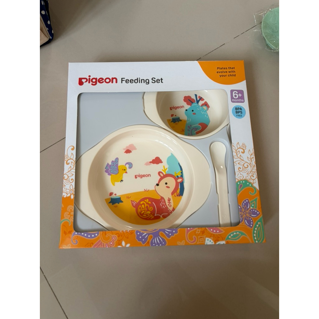 Pigeon Feeding set