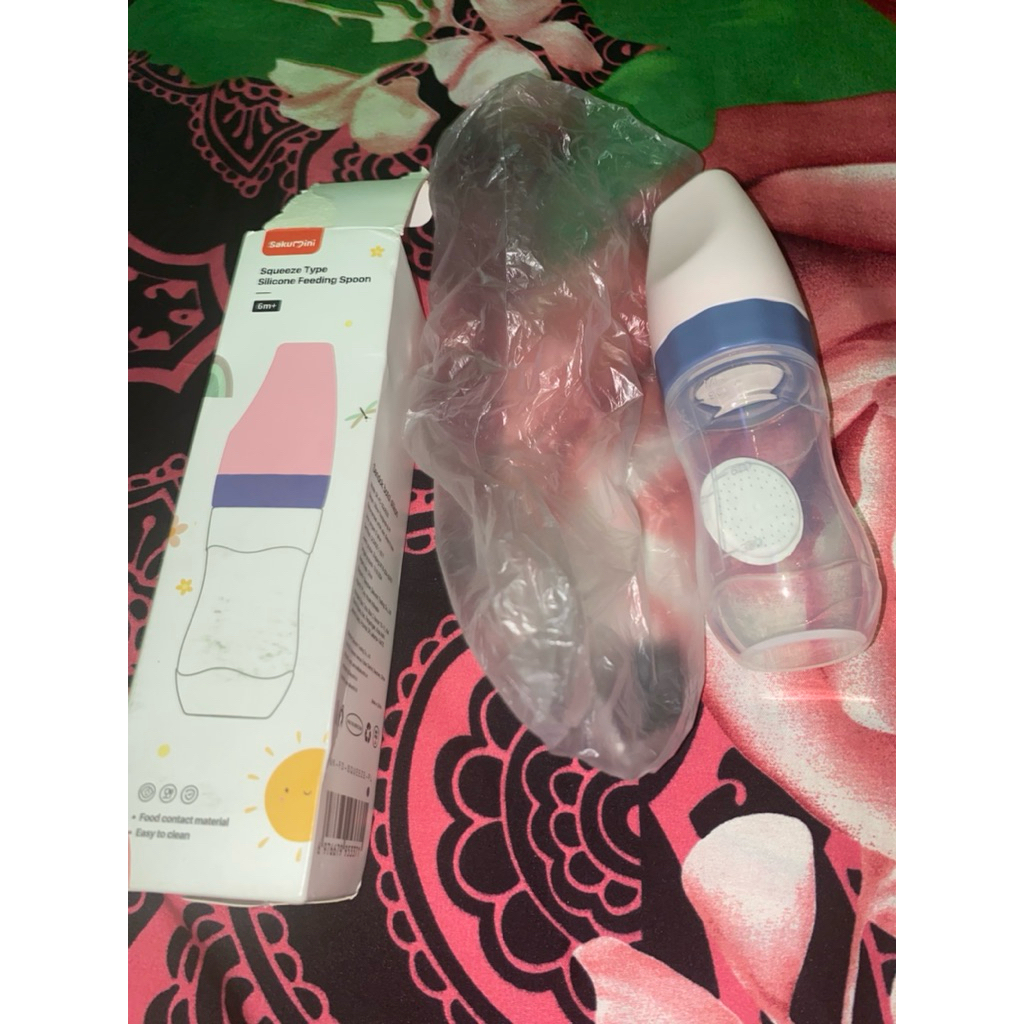 Botol Silikon dan Teether Bayi