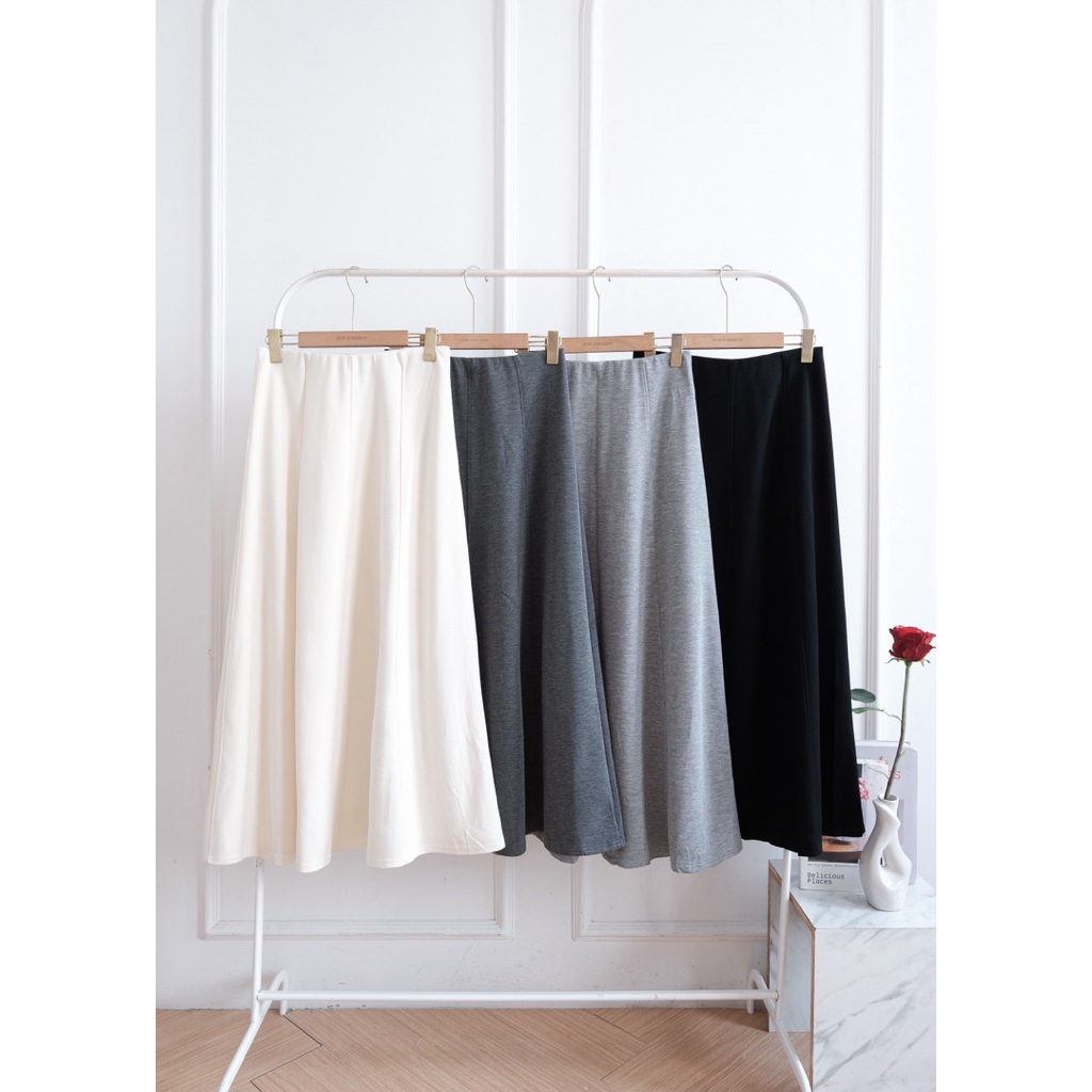 UTARI SKIRT