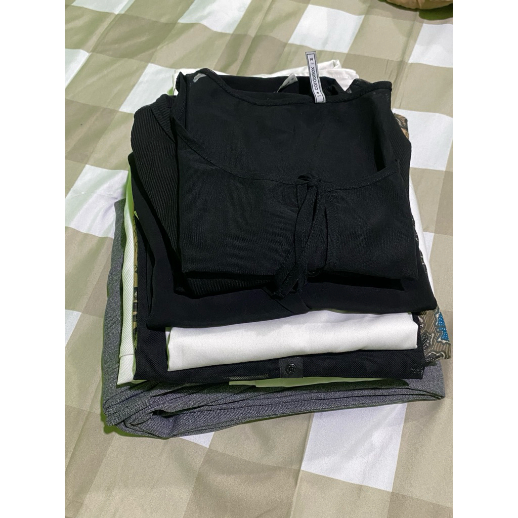 PRELOVED ATASAN DAN CELANA