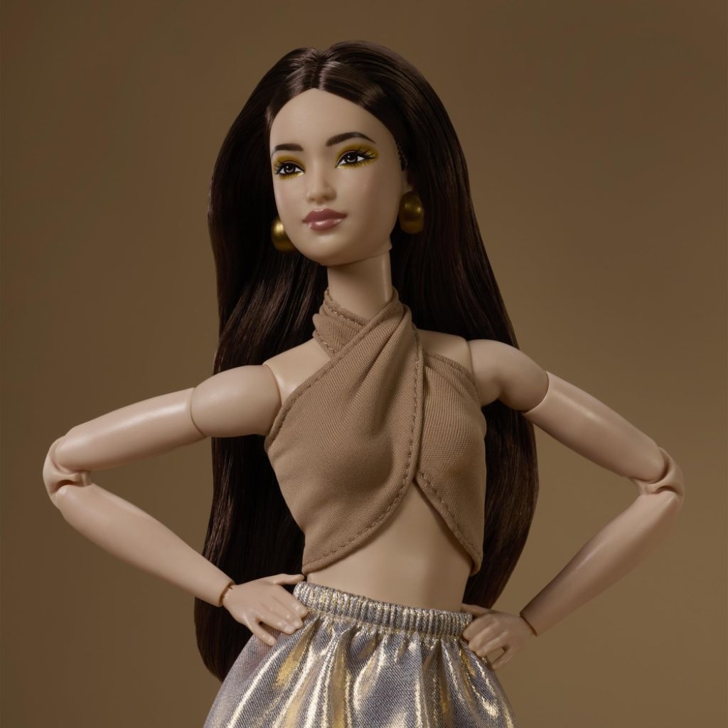 Barbie Basic Model 06 Doll