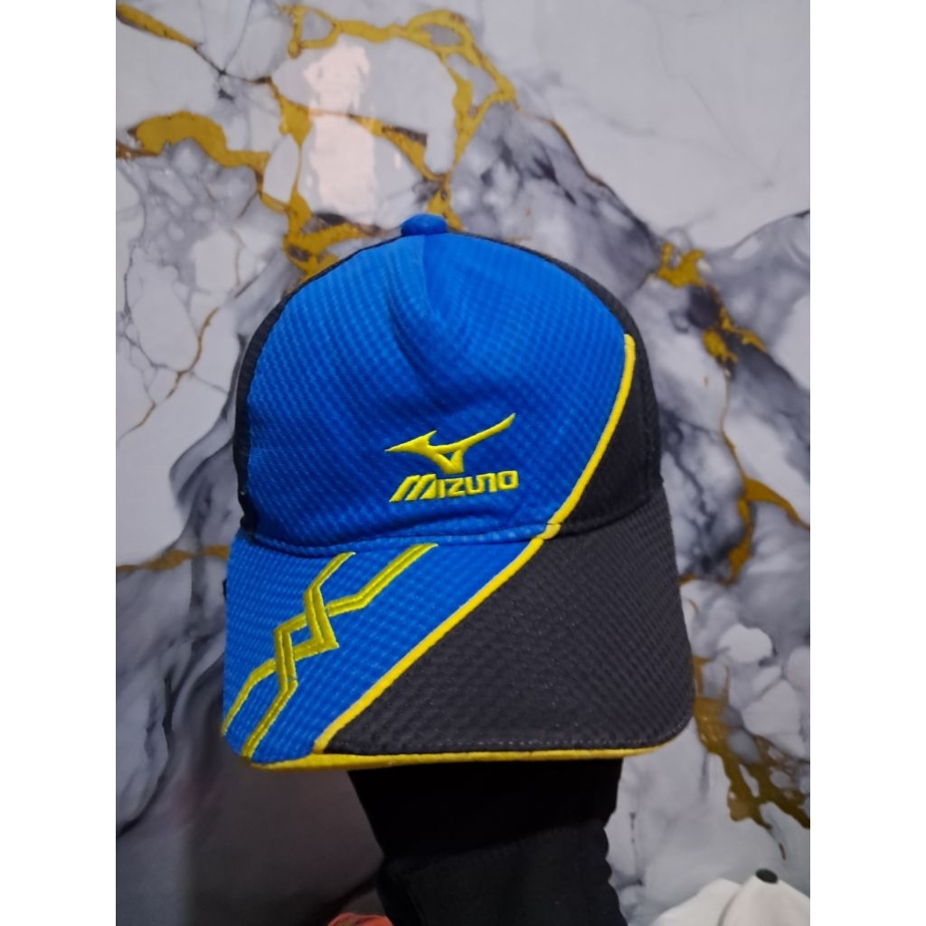 topi mizuno