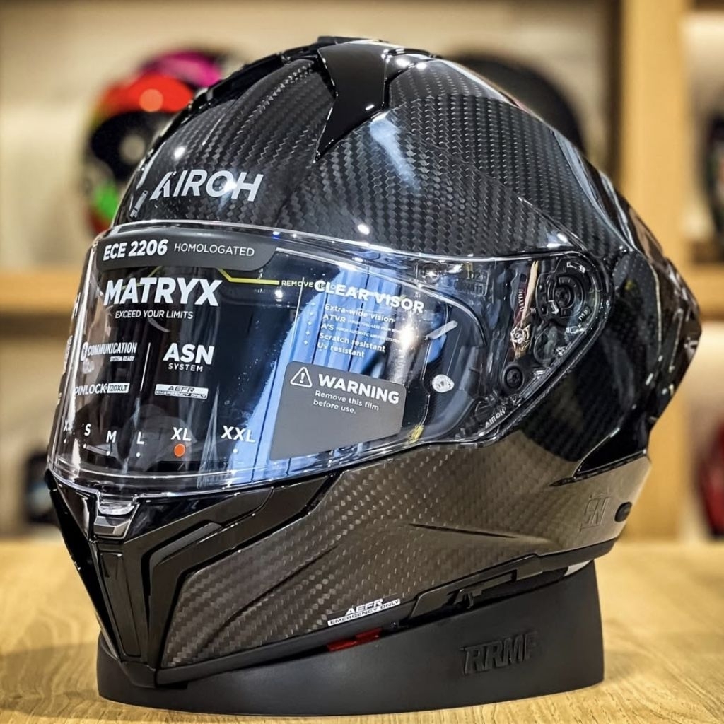 Helm AIROH Matryx Carbon Gloss