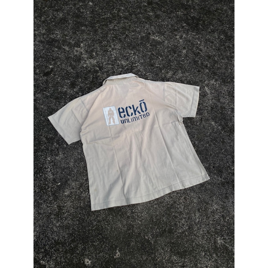 Kemeja Ecko