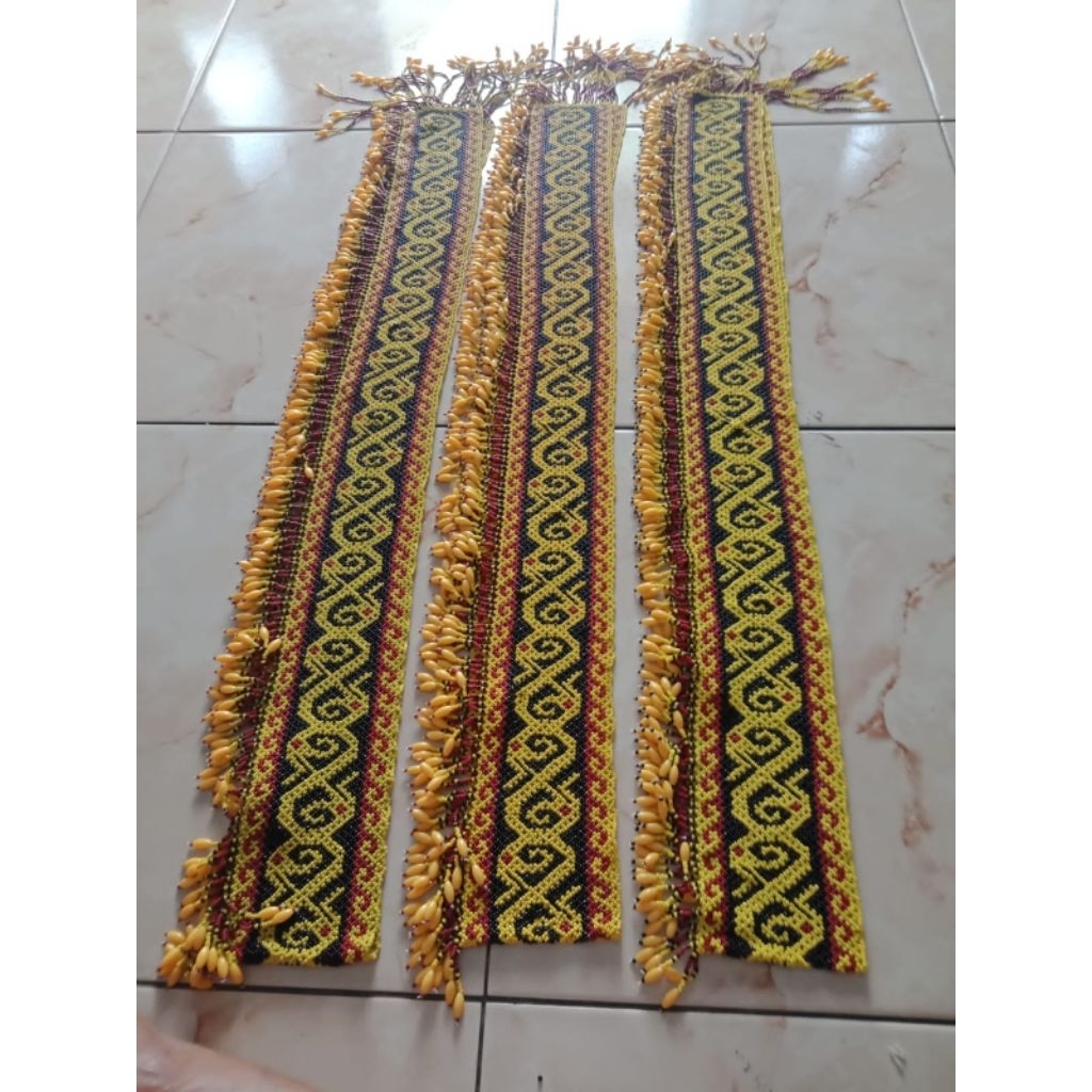 selendang manik