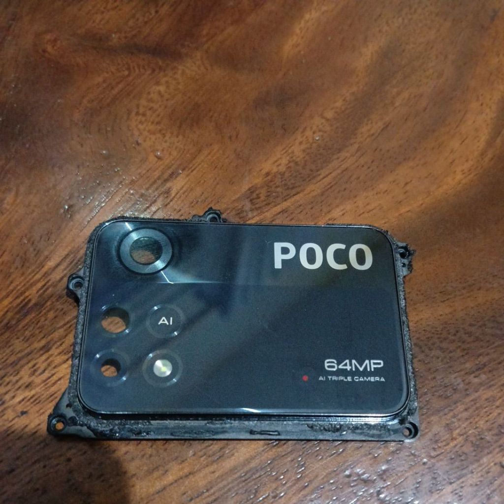 Tutup kamera Poco m4 pro