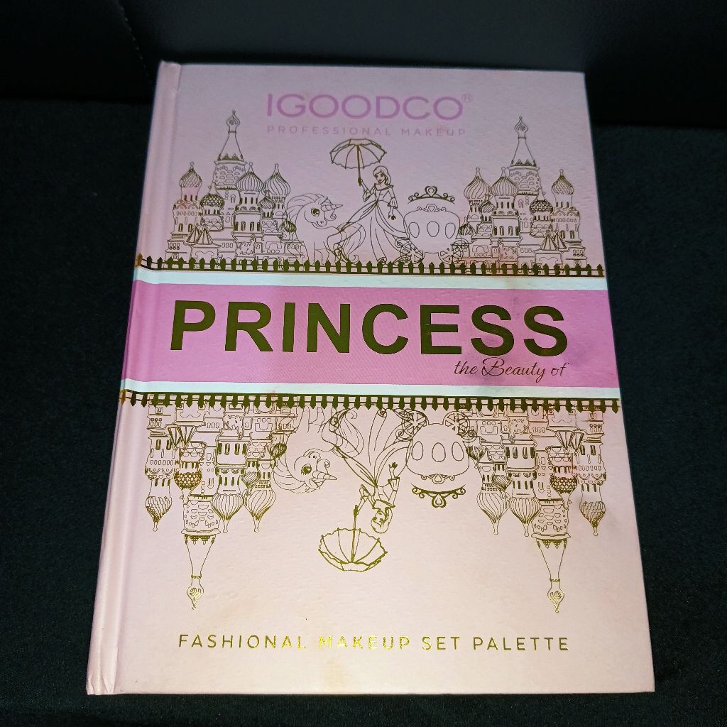 IGOODCO princess makeup book (preloved)