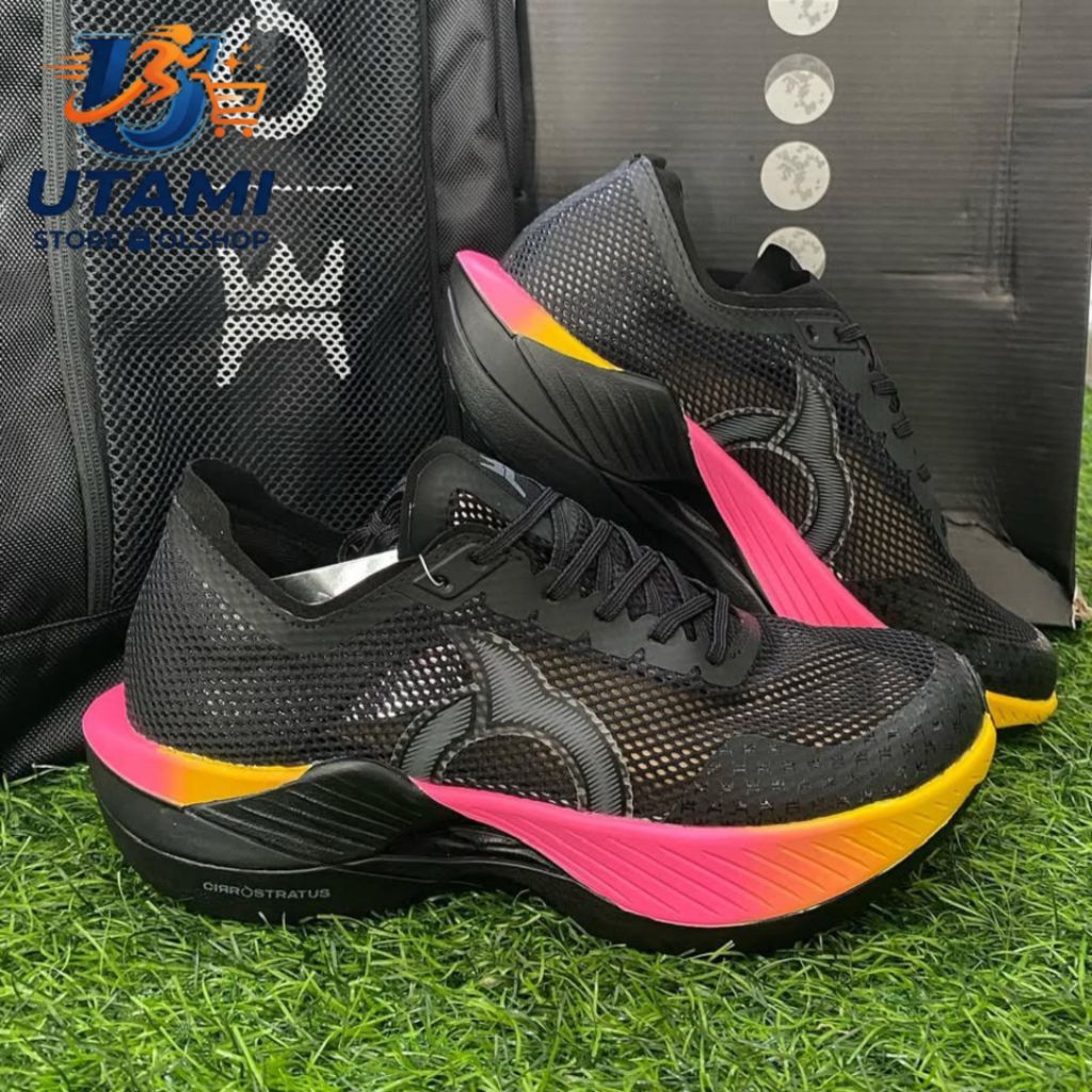 Ortuseight Sepatu Running Solar Eclipse Penumbra