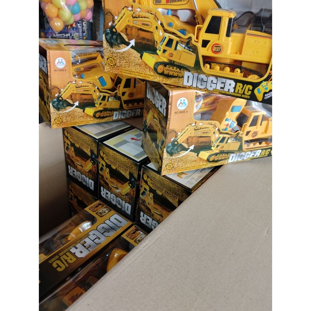 RC excavator digger