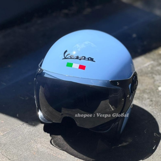 Helm Vespa Biru Soft Blue