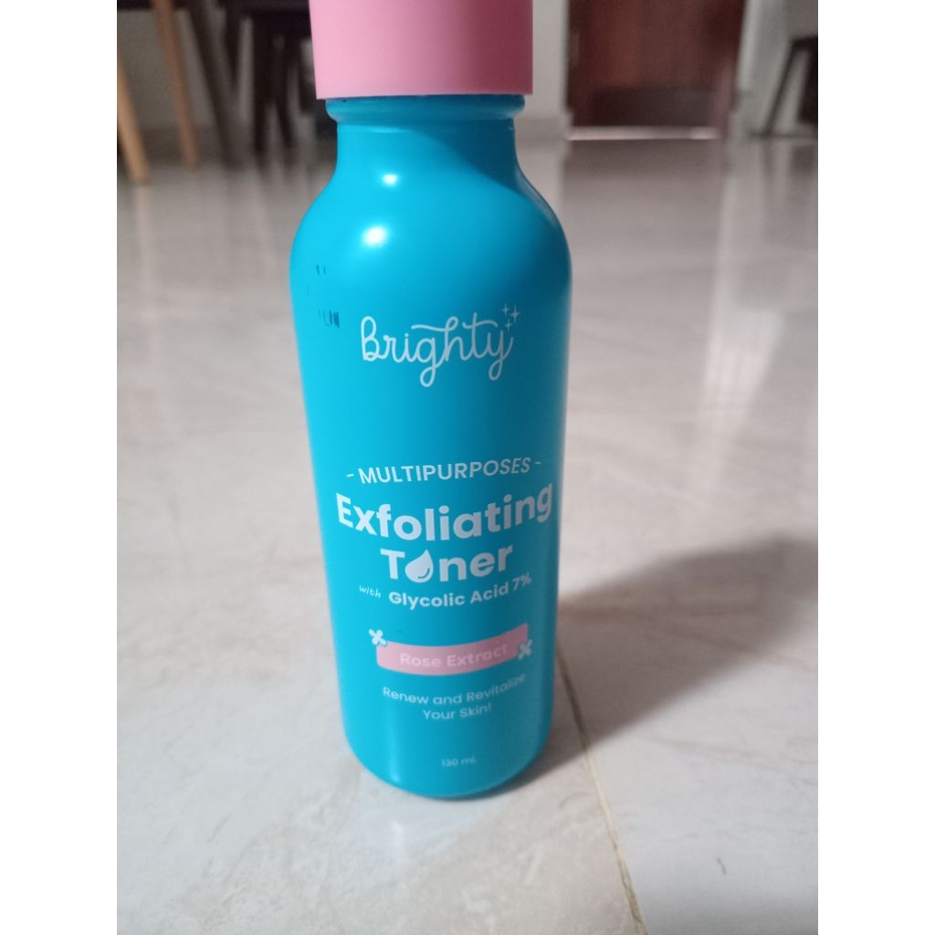 preloved! brighty exfoliating toner 130ml