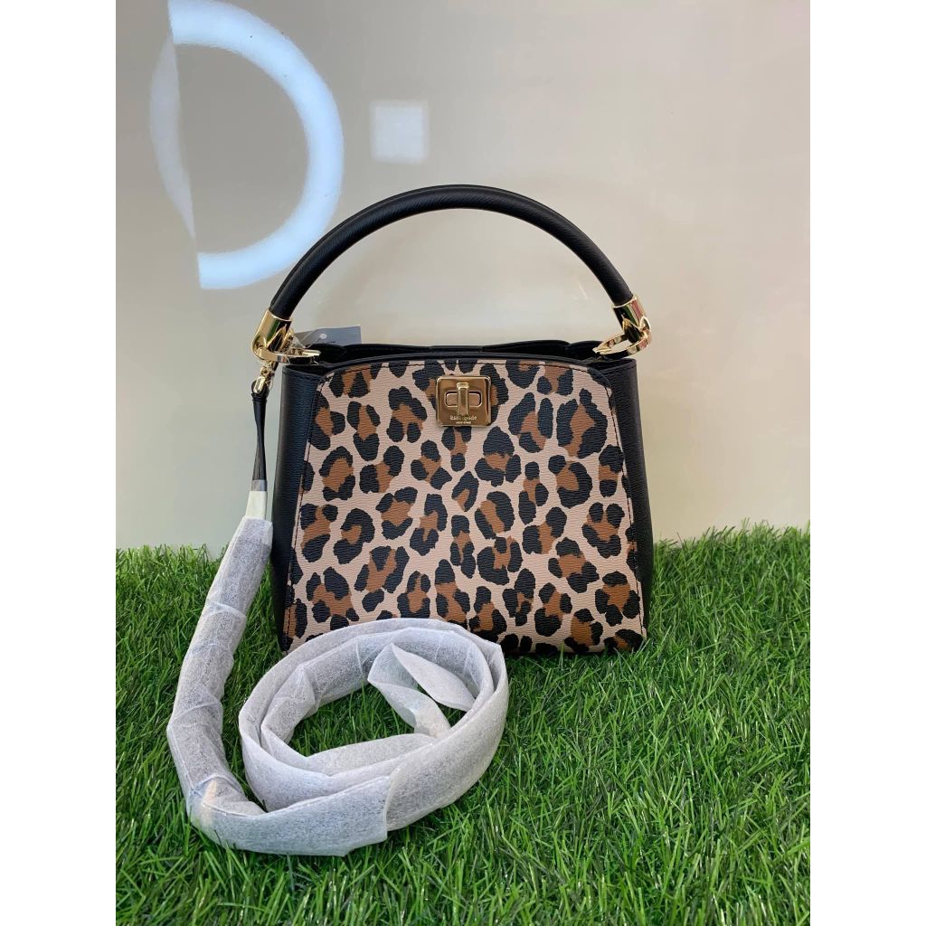 Phoebe small top Handle