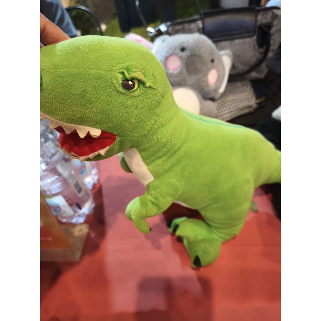 Boneka Dino