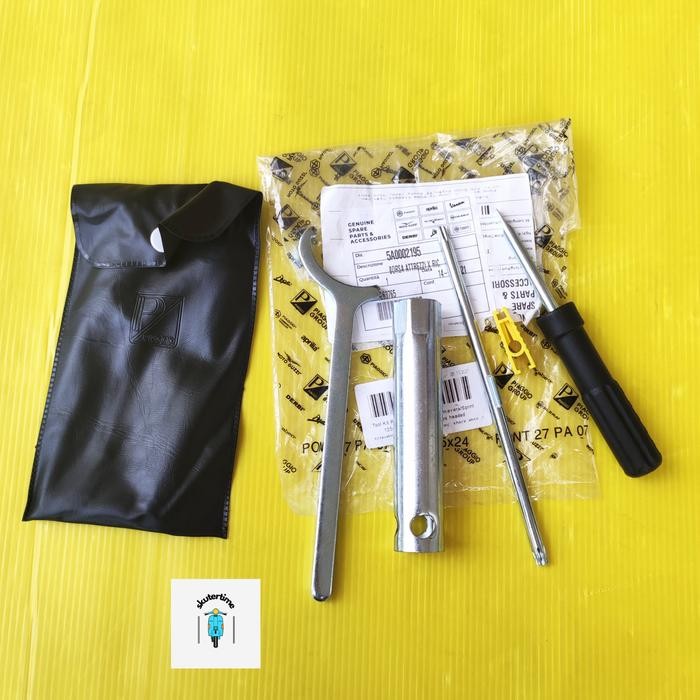 Tool kit set original piaggio