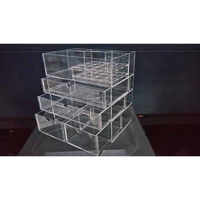 Tempat kosmetik Akrilik M2