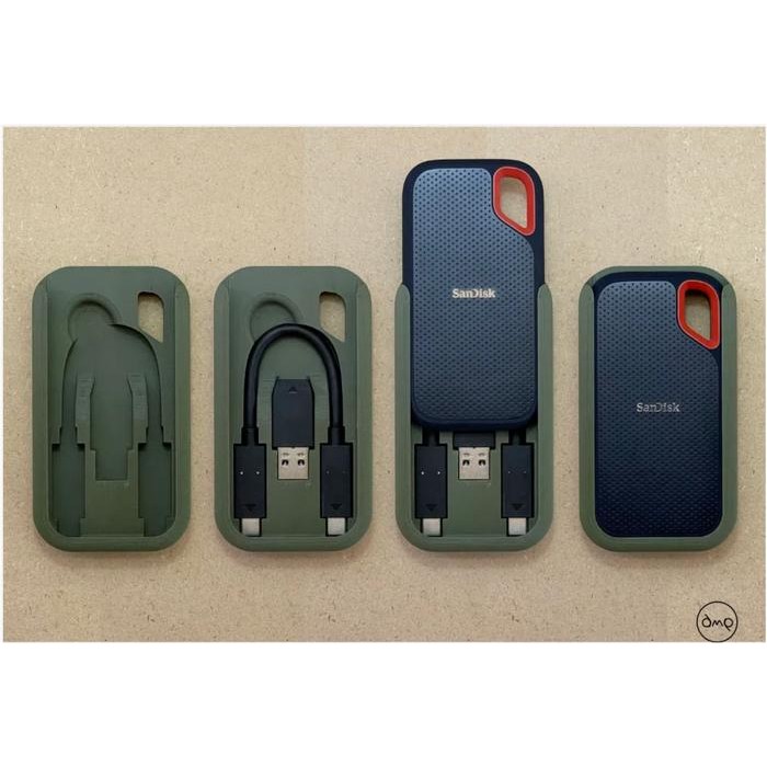 MEYLLSTORE 3D CUSTOM SANDISK EXTREME PORTABLE SSD (SDSSDE61) COMPACT CASE DOCKING