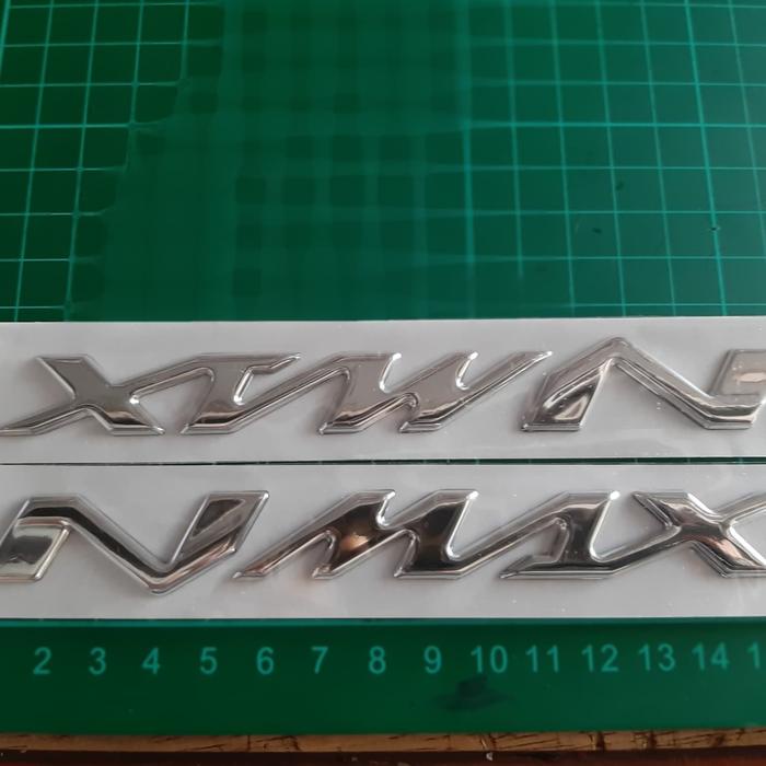 Emblem Nmax Silver Ori 1set