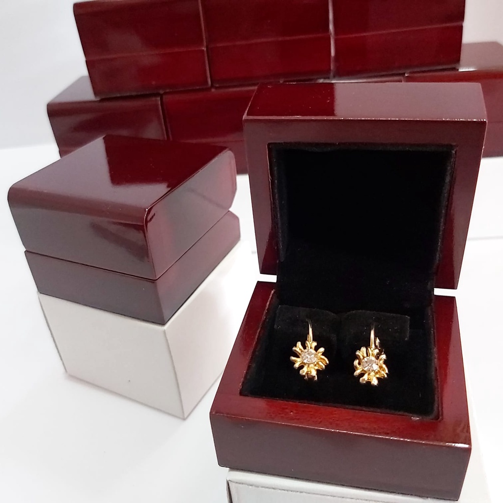 Box anting kecil (E.6) 5,5cmx5,5cm