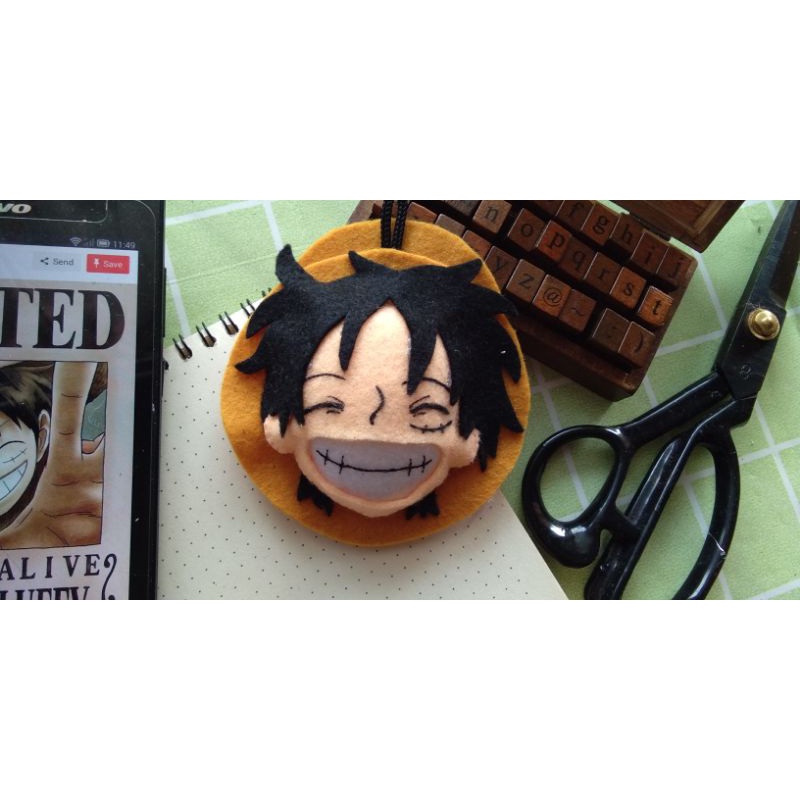 boneka karakter onepiece monkey de luffy
