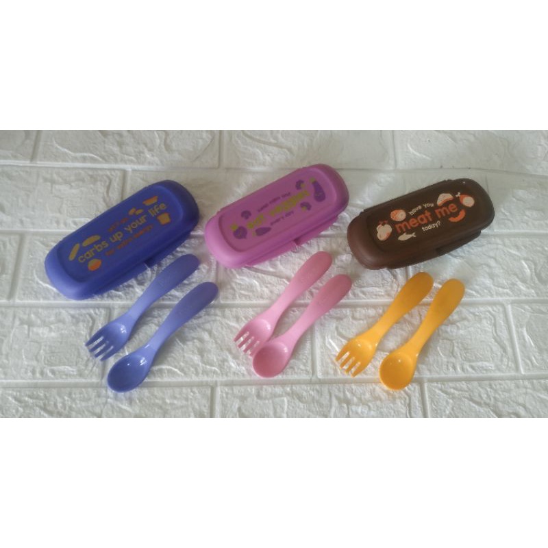 Tupperware Sendok untuk Bayi & case