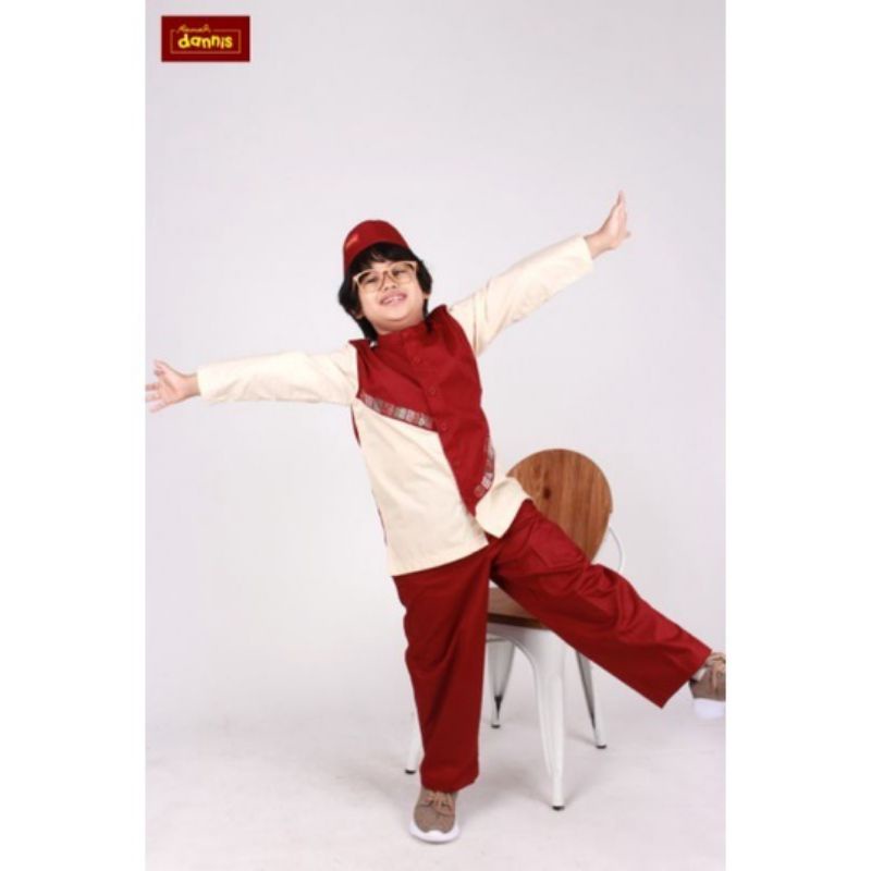 Dannis Taqwa Size 9