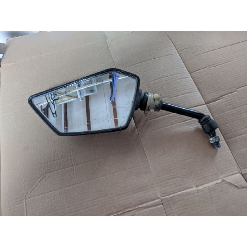 spion Dtracker bagian kiri