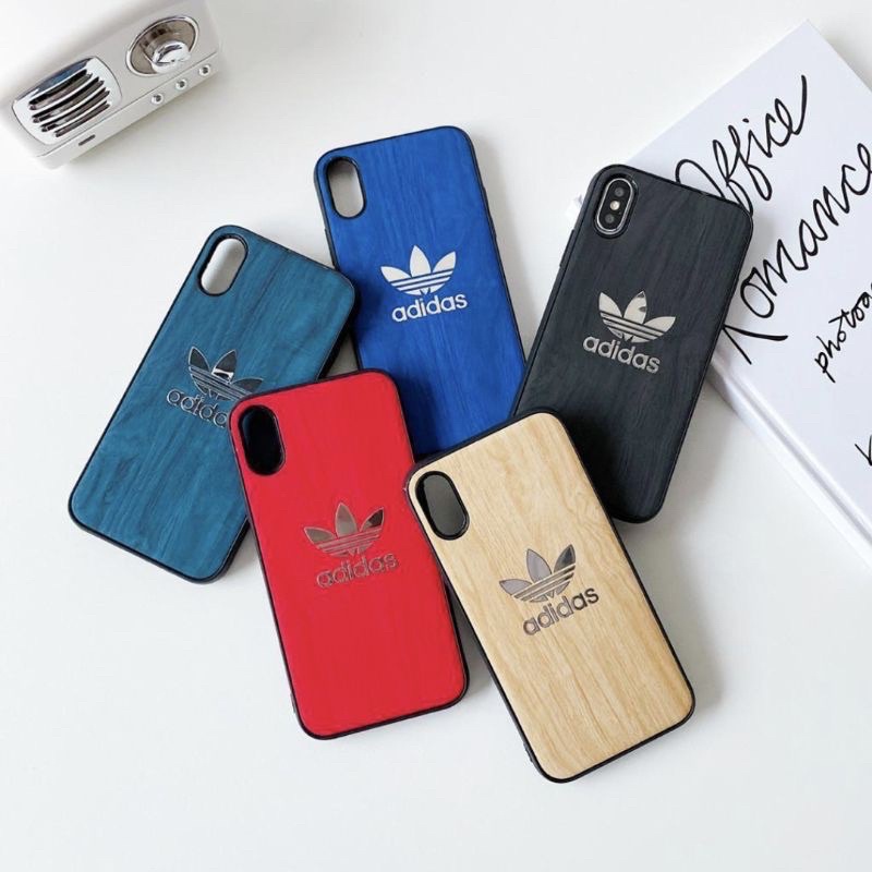 Softcase Wood Adidas logo chrome silver