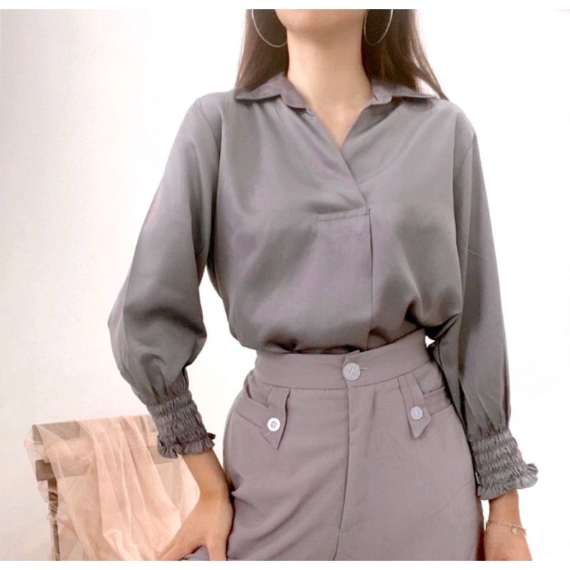 Blouse v neck/kemeja satin
