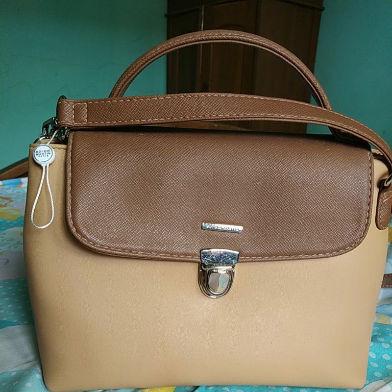 sling bag