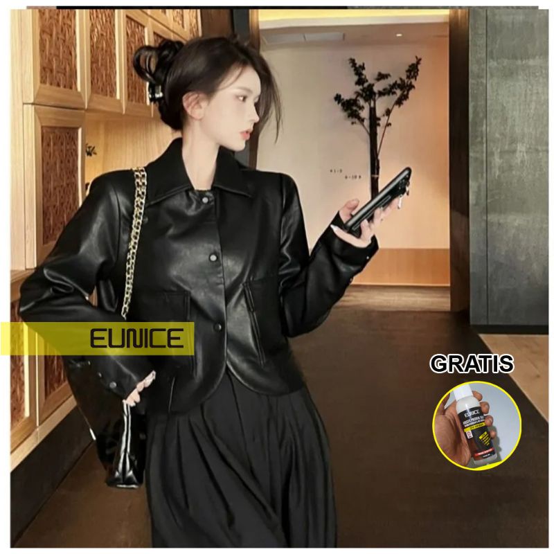 Jacket Kulit Wanita Collar Button Up - Hitam