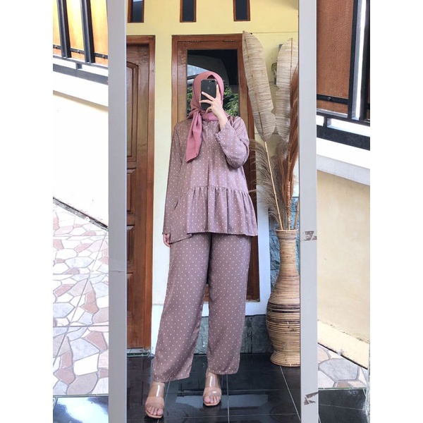 AYUDIA ONESET