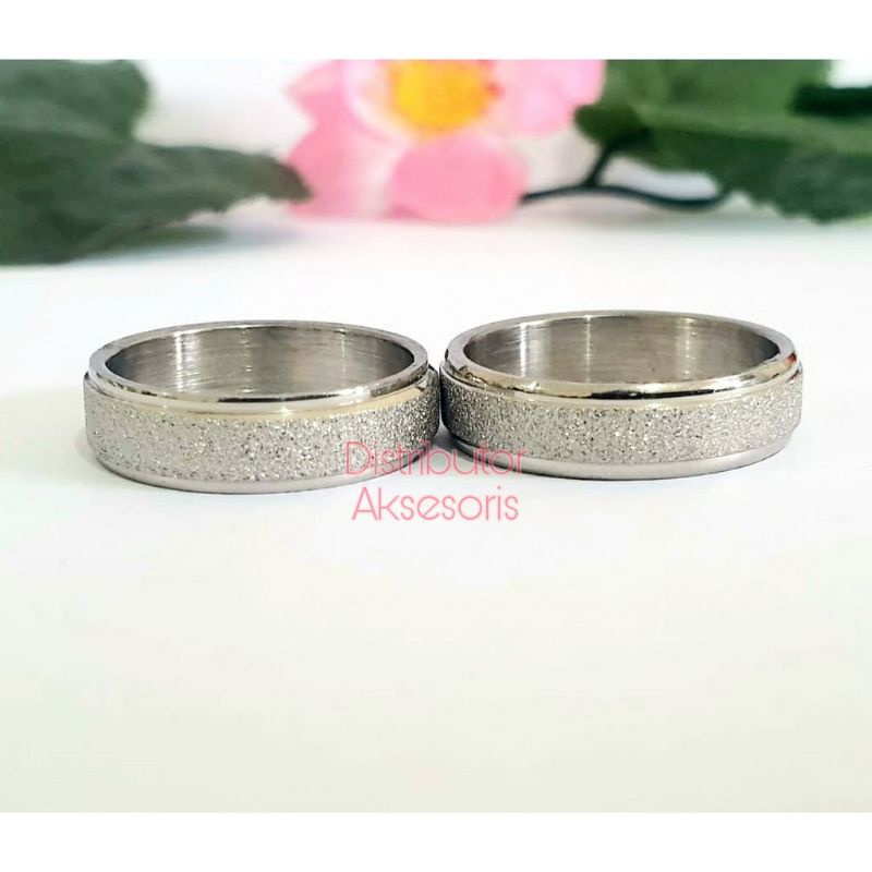 cincin couple titanium
