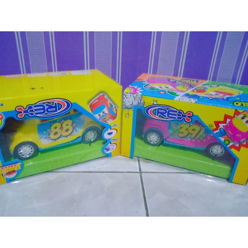 mainan mobil tarik