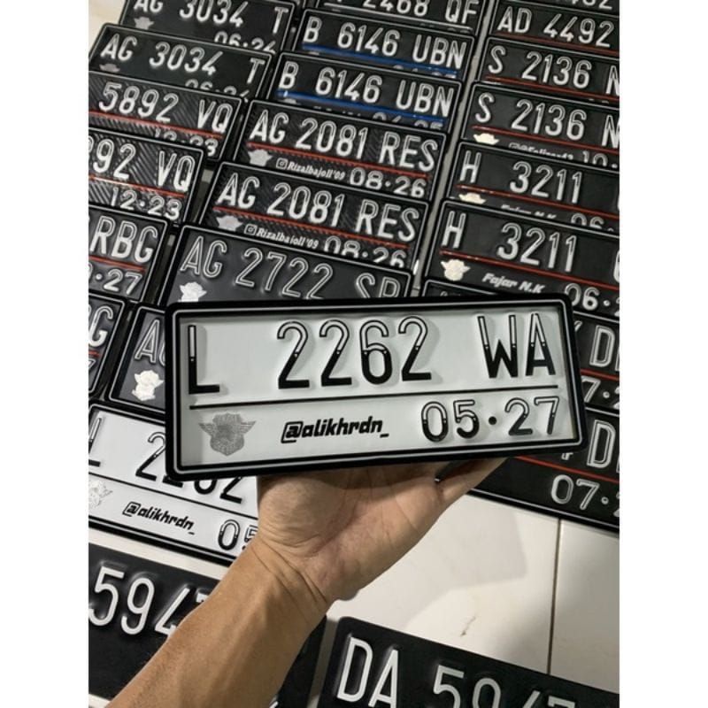 MODEL PUTIH POLOS PLAT AKRILIK 2PCS