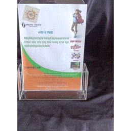 Tempat brosur A4 akrilik