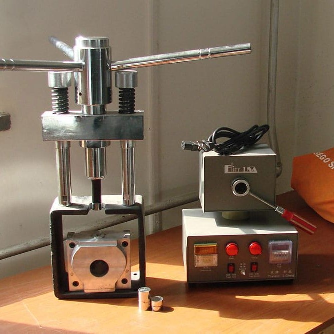 Mesin Lab Injeksi Valplast / Mesin Flexy